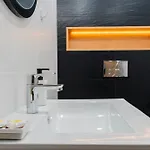 Bobevata - Floor 1 - Stunning View Old Town شقة فيليكو ترنوفو
