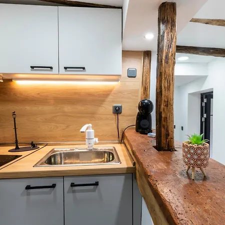 Bobevata - Floor 1 - Stunning View Old Town Apartment Veliko Tarnovo