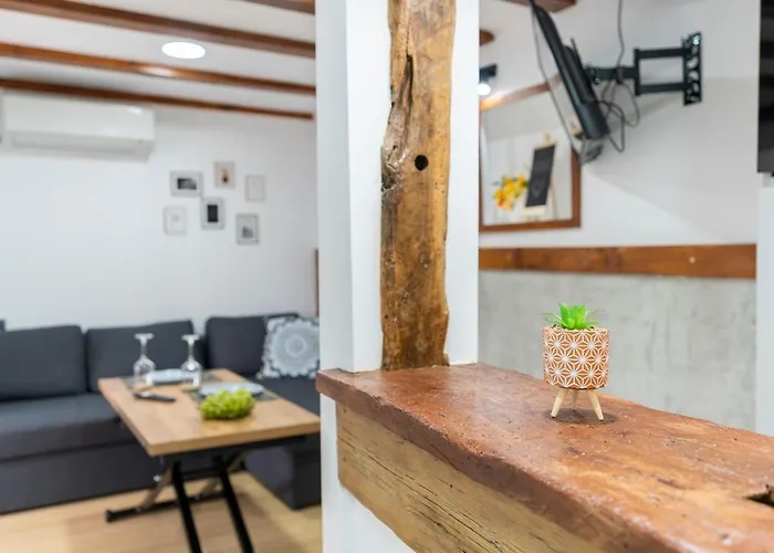 Bobevata - Floor 1 - Stunning View Old Town